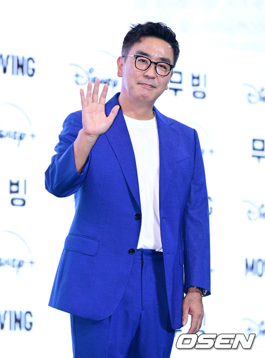 배우 류승룡이 포토타임을 하고 있다. 2023.08.03 /jpnews@osen.co.kr