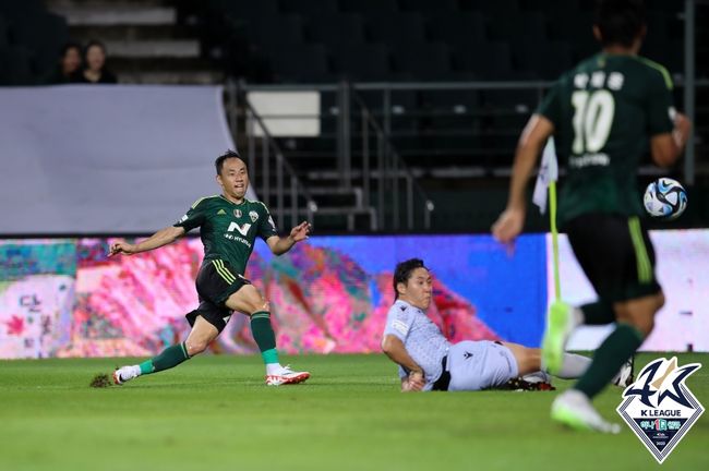 [사진] 문선민 / 한국프로축구연맹 제공.