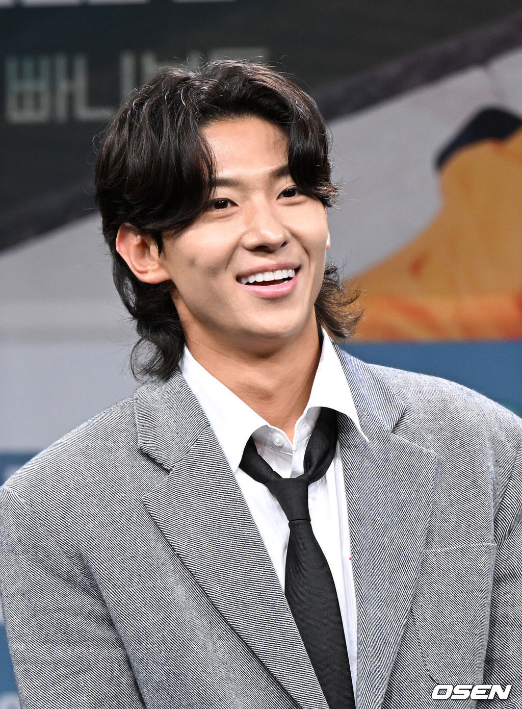 9일 오후 서울 상암동MBC신사옥 골든마우스홀에서 ‘태어난 김에 세계일주 시즌2’ 제작발표회가 열렸다.덱스가 포토타임을 가지고 있다. 2023.06.09 /sunday@osen.co.kr