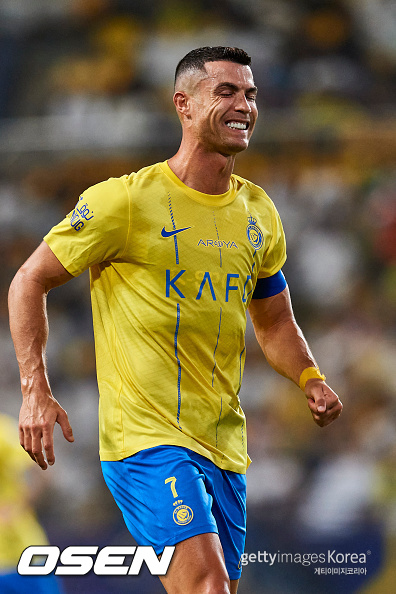 RIYADH, SAUDI ARABIA - AUGUST 18: Cristiano Ronaldo dos Santos Aveiro from Al Nassr FC reacts after missing shot during the Saudi Pro League football match between Al-Nassr and Al-Taawon at Al Awwal Park at King Saud University on August 18, 2023 in Riyadh, Saudi Arabia. (Photo by Adam Nurkiewicz/Getty Images)