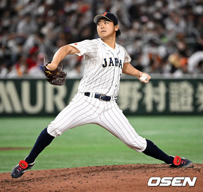 지난 3월 월드베이스볼클래식(WBC) 1라운드 한국과의 경기에 등판한 이마나가.  / OSEN DB