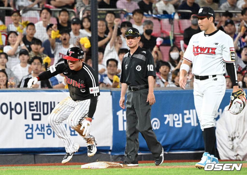 7일 오후 수원 KT위즈파크에서 2023 신한은행 SOL KBO리그 KT 위즈와 LG 트윈스의 경기가 열렸다.4회초 1사 2루에서 LG 오지환이 3루 도루를 성공하고 있다. 2023.09.07 /sunday@osen.co.kr