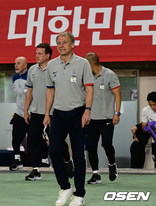 대한민국 위르겐 클린스만 감독이 경기장에 입장하고 있다. 2023.06.16 / foto0307@osen.co.kr