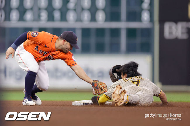 [사진] 샌디에이고 김하성(오른쪽). ⓒGettyimages(무단전재 및 재배포 금지)