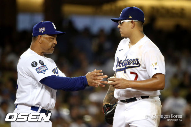 [사진] LA 다저스 데이브 로버츠 감독, 훌리오 유리아스. ⓒGettyimages(무단전재 및 재배포 금지)