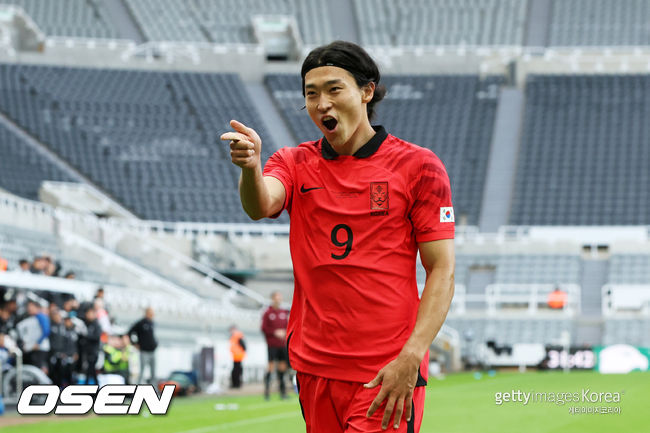 [사진] 사우디아라비아전에서도 머리로 골 맛을 봤던 조규성 ⓒGettyimages(무단전재 및 재배포 금지)