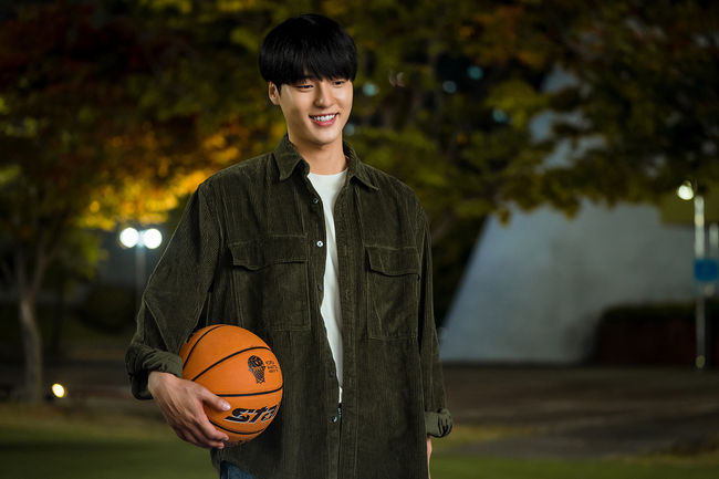 DOONA! Yang Se-jong as Lee Won-jun in DOONA! Cr. Kim Seung-wan/Netflix © 2023