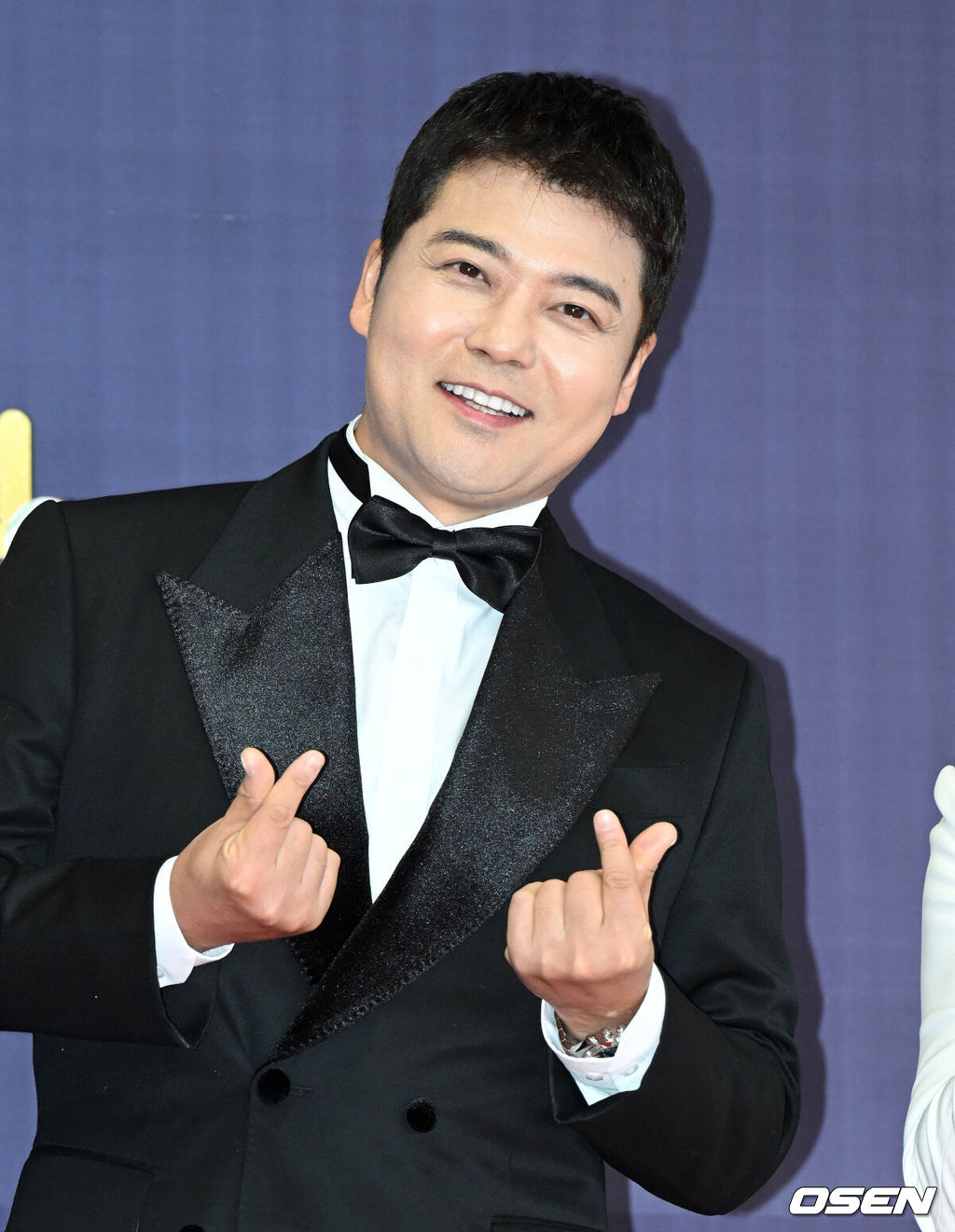 24일 오후 서울 영등포구 KBS홀에서 2022 KBS 연예대상이 열렸다.방송인 전현무가 포즈를 취하고 있다. 2022.12.24 /cej@osen.co.kr