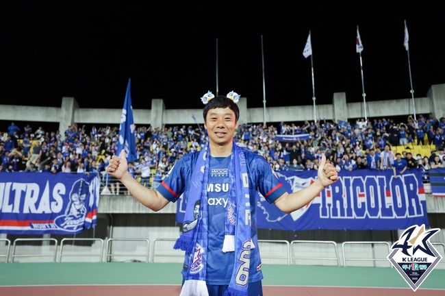 [사진] 감독대행을 맡게 된 염기훈 / 한국프로축구연맹 제공.