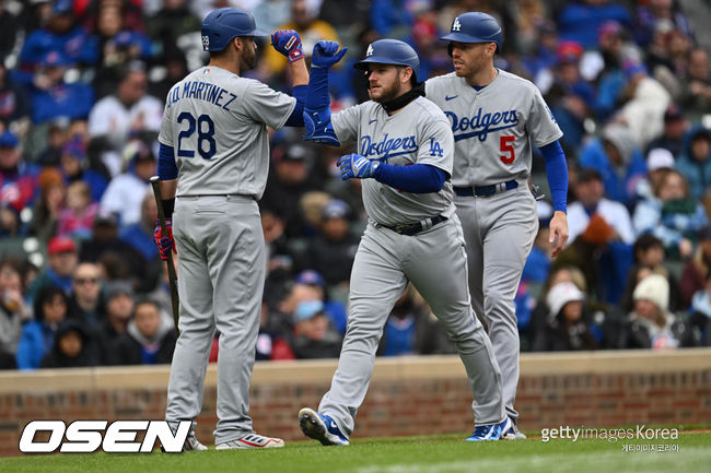 [사진] LA 다저스 J.D. 마르티네스, 맥스 먼시, 프레디 프리먼. ⓒGettyimages(무단전재 및 재배포 금지)