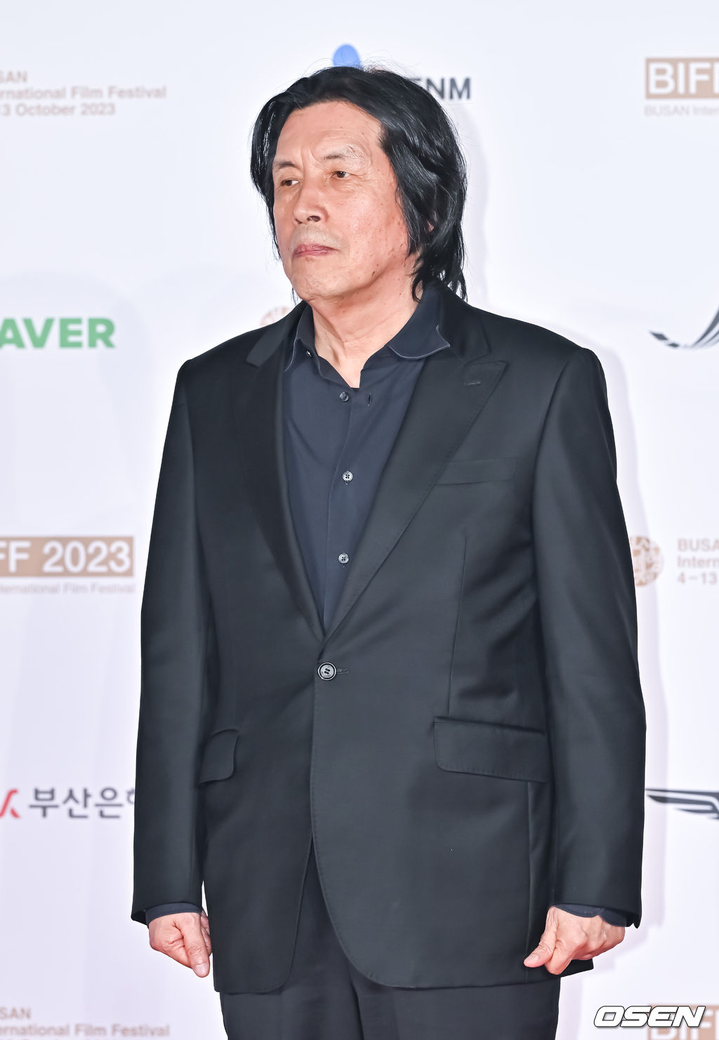 4일 오후 ‘부산 해운대구 영화의전당 야외극장에서 제28회 부산국제영화제(BIFF)' 개막식 레드카펫 행사가 열렸다.이창동 감독이 포즈를 취하고 있다.     2023.10.04 /soul1014@osen.co.kr