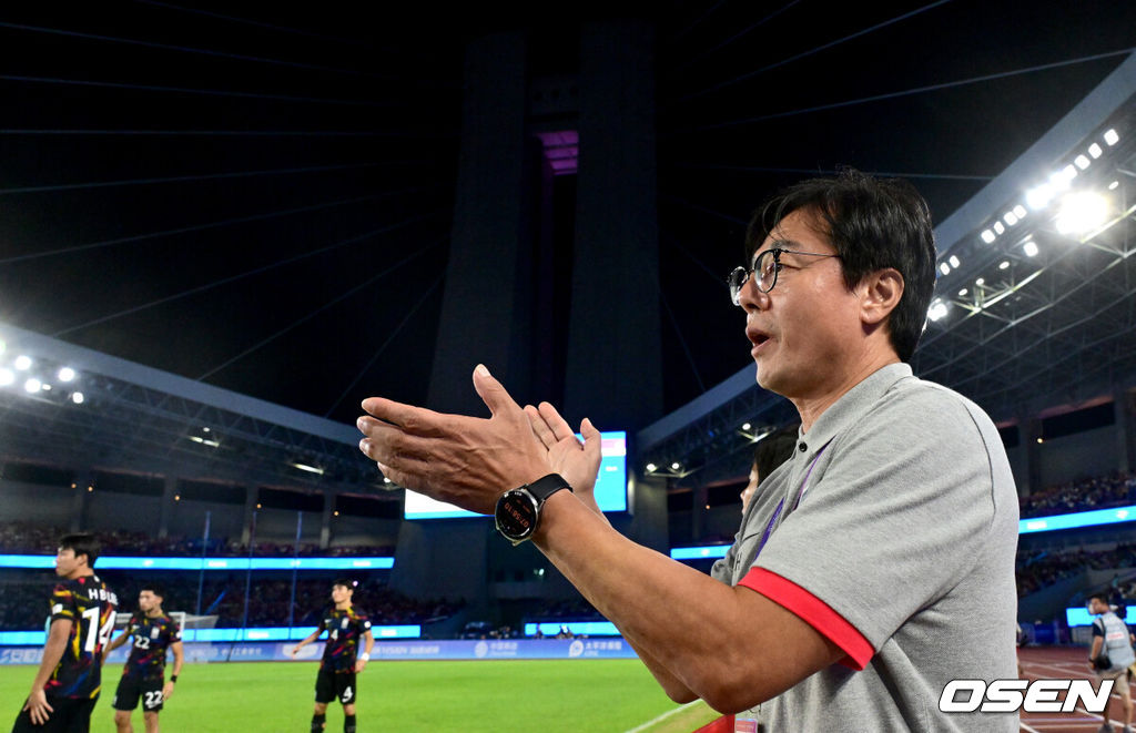 한국 남자축구 대표팀 황선홍 감독. 2023.10.01 / dreamer@osen.co.kr