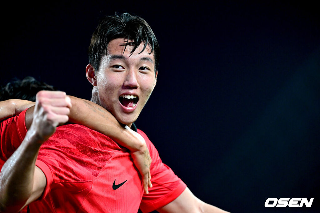 24일 오후(한국시간) 중국 진화 스타디움에서 '제19회 항저우아시아게임' 남자축구 조별리그 E조 3차전 대한민국과 바레인의 경기가 열렸다후반 한국 이한범이 선제골을 작렬시킨 뒤 기뻐하고 있다. 2023.09.24 / dreamer@osen.co.kr