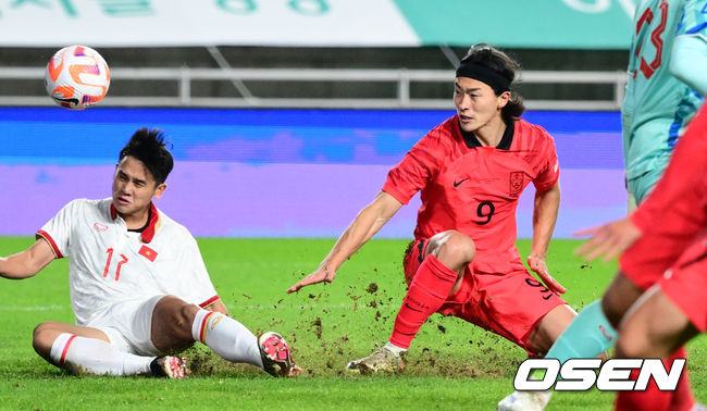 후반 대한민국 조규성이 3-0으로 앞서가는 골을 넣고 있다. 2023.10.17 /cej@osen.co.kr