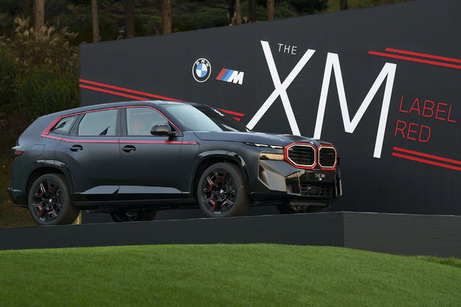 BMW ‘XM 레이블 레드’.