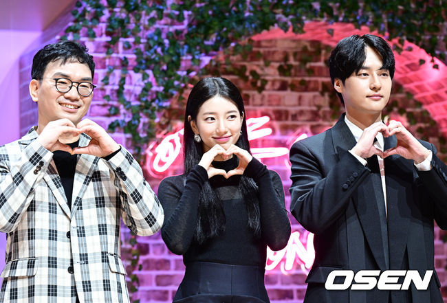 18일 오후 서울 강남구 삼성동 coex 신한카드 artium에서 넷플릭스 오리지널 시리즈 '이두나!' 제작발표회가 열렸다.