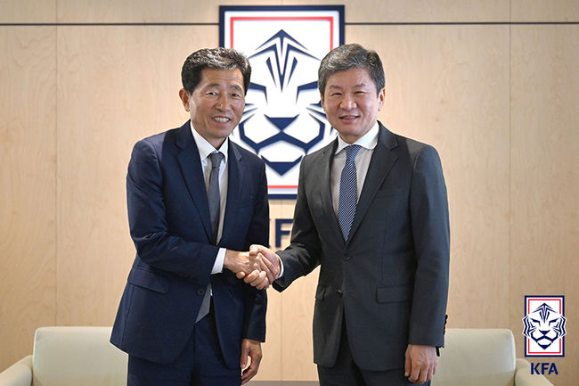 축구회관/ 대한축구협회 한국대학축구연맹 상생TF 협의 / 한국대학축구연맹 변석화 회장,대한축구협회 정몽규 회장/ 사진 홍석균