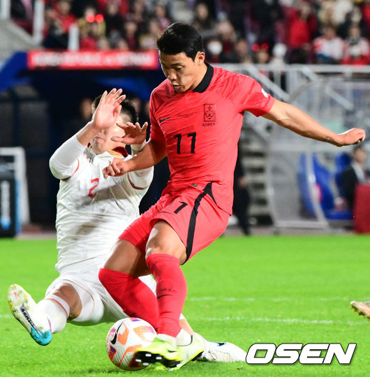 전반 대한민국 황희찬이 2-0으로 앞서가는 골을 넣고 있다. 2023.10.17 /cej@osen.co.kr