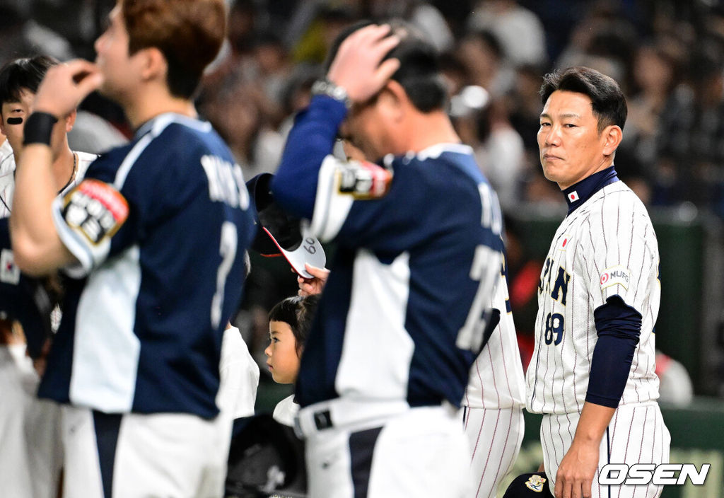 류중일 감독이 이끄는 2023 아시아 프로야구 챔피언십(APBC) 대표팀이 17일 오후 일본 도쿄돔에서 일본과 경기를 가졌다.경기에 앞서 일본 이바타 히로카즈 감독이 식전행사를 가지고 있다. 2023.11.17 / jpnews.osen.co.kr