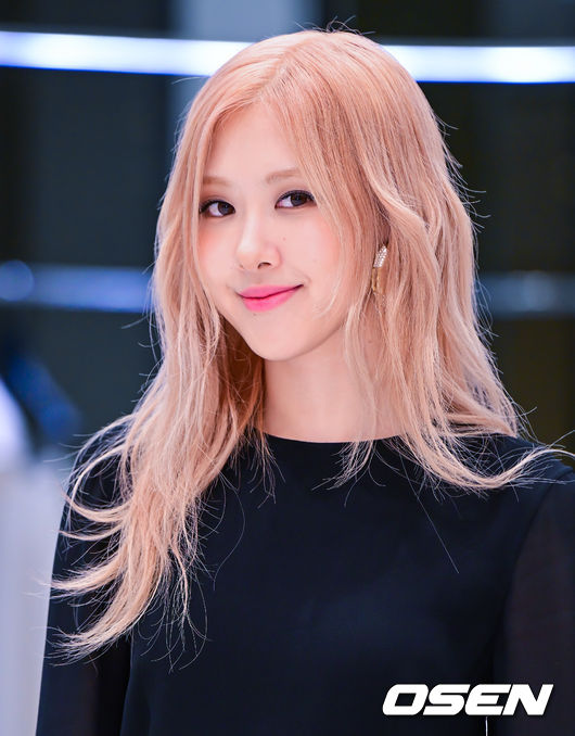 블랙핑크 로제가 포즈를 취하고 있다. 2023.05.22 /jpnews@osen.co.kr