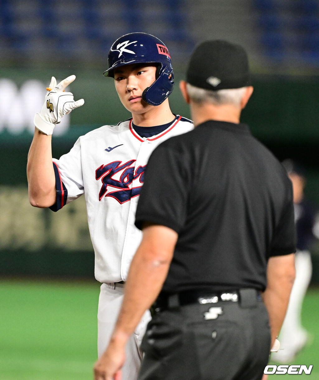 류중일 감독이 이끄는 2023 아시아 프로야구 챔피언십(APBC) 대표팀이 18일 오후 일본 도쿄돔에서 대만과 경기를 가졌다.2회말 무사에서 대한민국 김주원이 중전 안타를 날리며 세리머니를 하고 있다. 2023.11.18 / jpnews.osen.co.kr