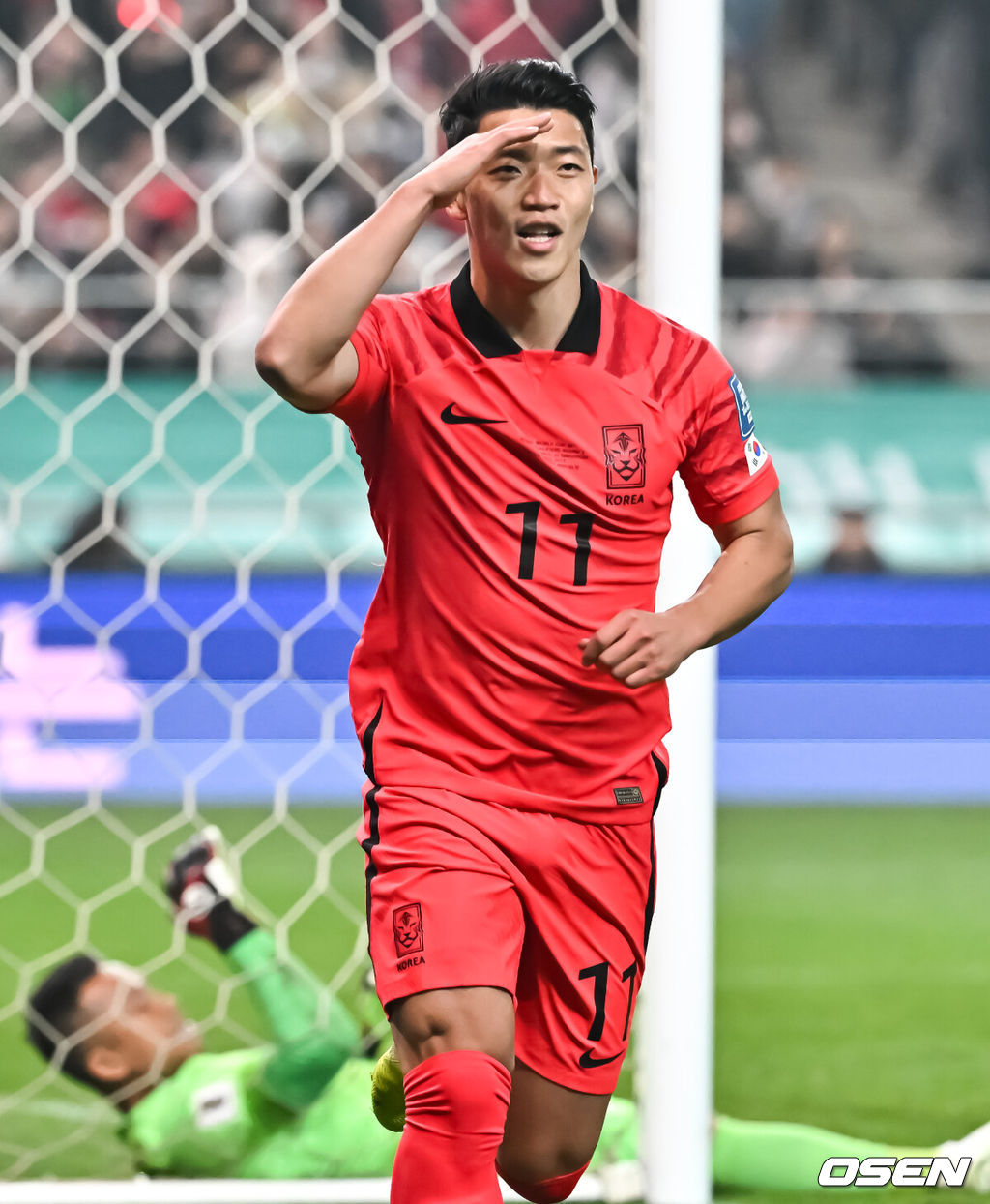 위르겐 클린스만 감독이 이끄는 대한민국 축구 대표팀과 싱가포르의 2026 북중미 월드컵 아시아 2차 예선 C조 1차전이 16일 서울 마포구 서울월드컵경기장에서 열렸다.후반 황희찬이 추가골을 넣고 기뻐하고 있다.  2023.11.16 / soul1014@osen.co.kr