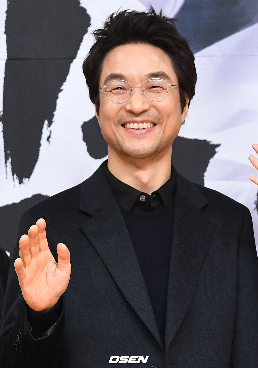 6일 오후 서울 양천구 목동 SBS에서 월화드라마 '낭만닥터 김사부2' 제작발표회가 열렸다.'낭만닥터 김사부2'는 지방의 초라한 돌담병원을 배경으로 벌어지는 '진짜 닥터' 이야기로, 괴짜 천재 의사 김사부(한석규)를 만나 인생의 '진짜 낭만'을 찾아가며, 치열하게 달려가는 내용이 담긴다.  배우 한석규가 참석해 포토타임을 하고 있다. /dreamer@osen.co.kr