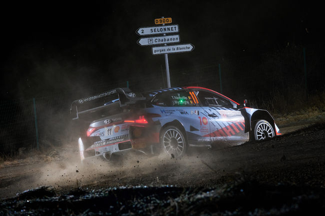 2024 WRC 몬테카를로 랠리에서 질주하는 현대팀 ‘i20 N Rally1’ 차량.