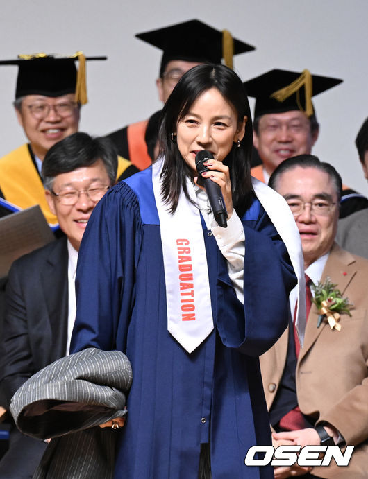 이효리는 국민대학교 예술대학 공연예술학부 연극영화전공 98학번이다. 그는 지난해 가을 국민대학교 축제에도 깜짝 방문해 화제를 모은 다 있다. 2024.02.14 /cej@osen.co.kr