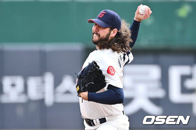 롯데 자이언츠 선발 투수 윌커슨이 역투하고 있다. 2024.03.11 / foto0307@osen.co.kr