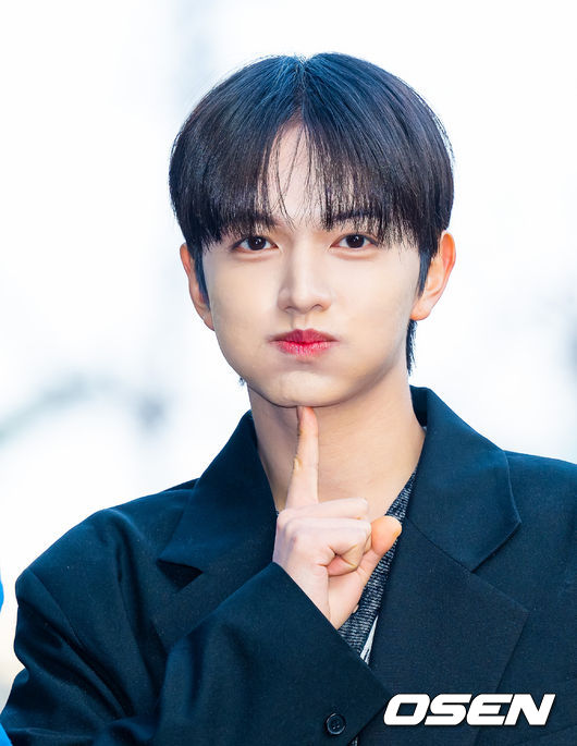 BAE173 빛,&apos;깜찍한 표정&apos;