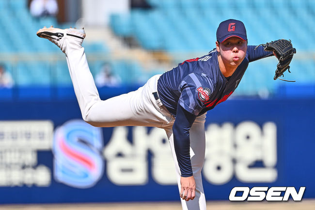 롯데 자이언츠 전미르가 역투하고 있다. 2024.03.15 / foto0307@osen.co.kr