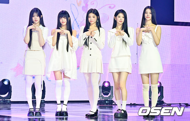 아일릿이 포즈를 취하고 있다. 2024.03.25 / soul1014@osen.co.kr