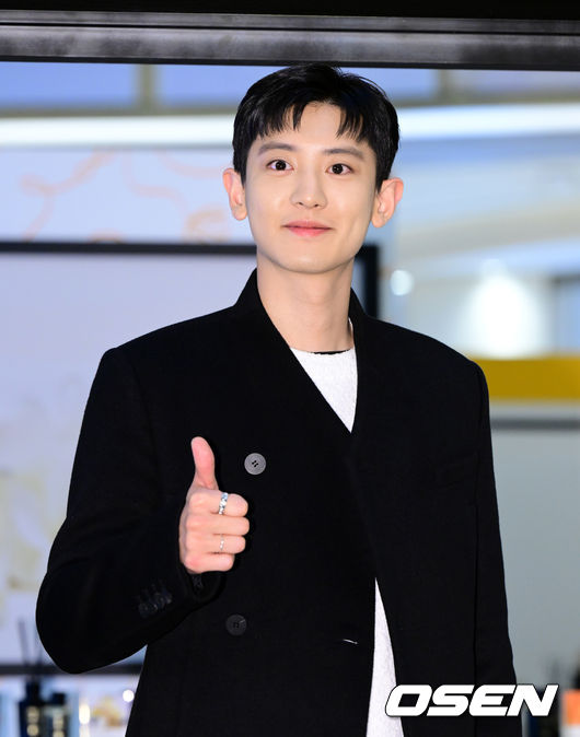 가수 엑소 찬열이 포토타임을 하고 있다. 2022.11.18 /jpnews@osen.co.kr