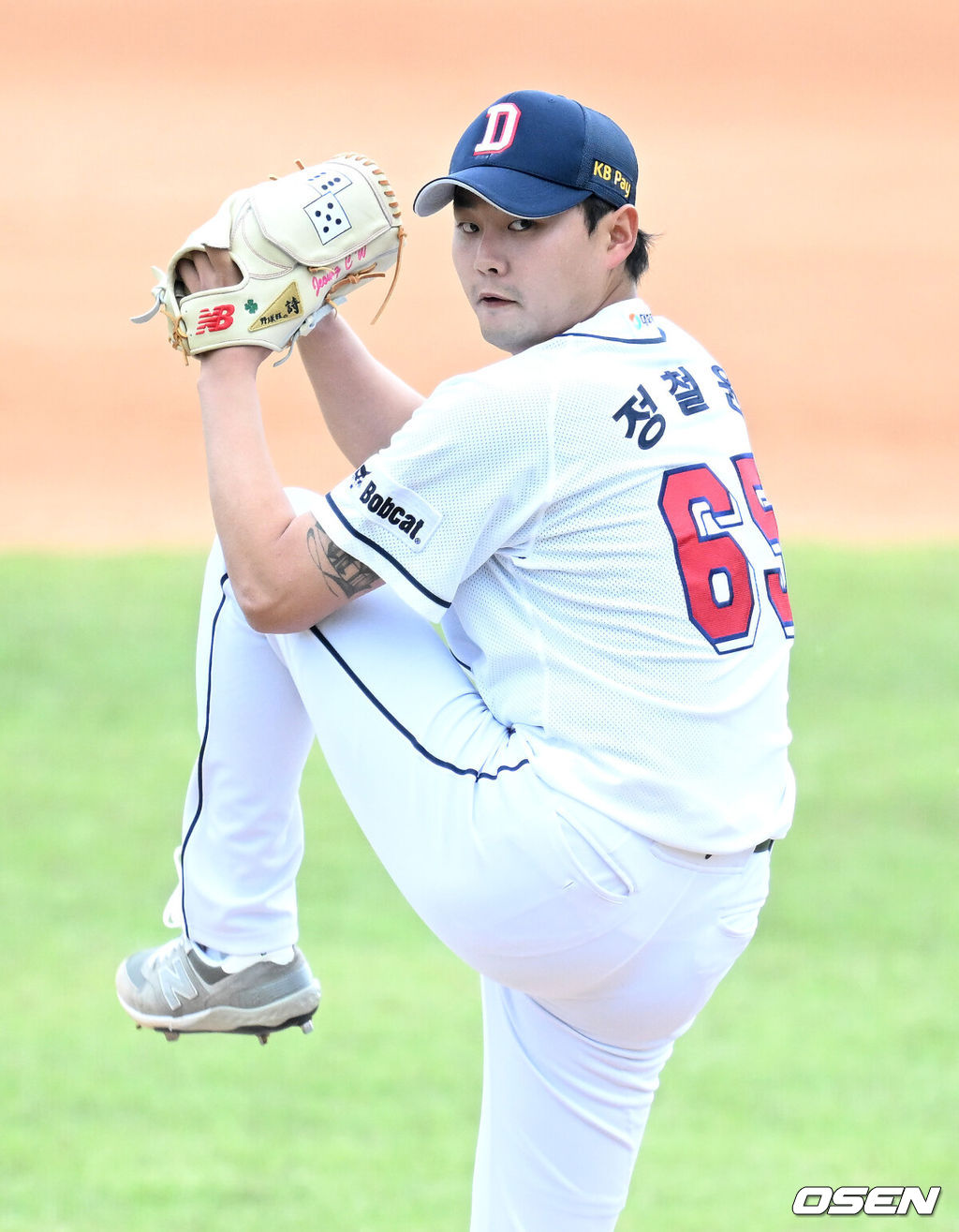 11일 오후 경기도 이천 베어스 파크에서 2024 메디힐 KBO 퓨처스리그 두산 베어스와 삼성 라이온즈의 경기가 열렸다. 6회초 무사에서 두산 정철원이 역투하고 있다. 2024.05.11 /sunday@osen.co.kr