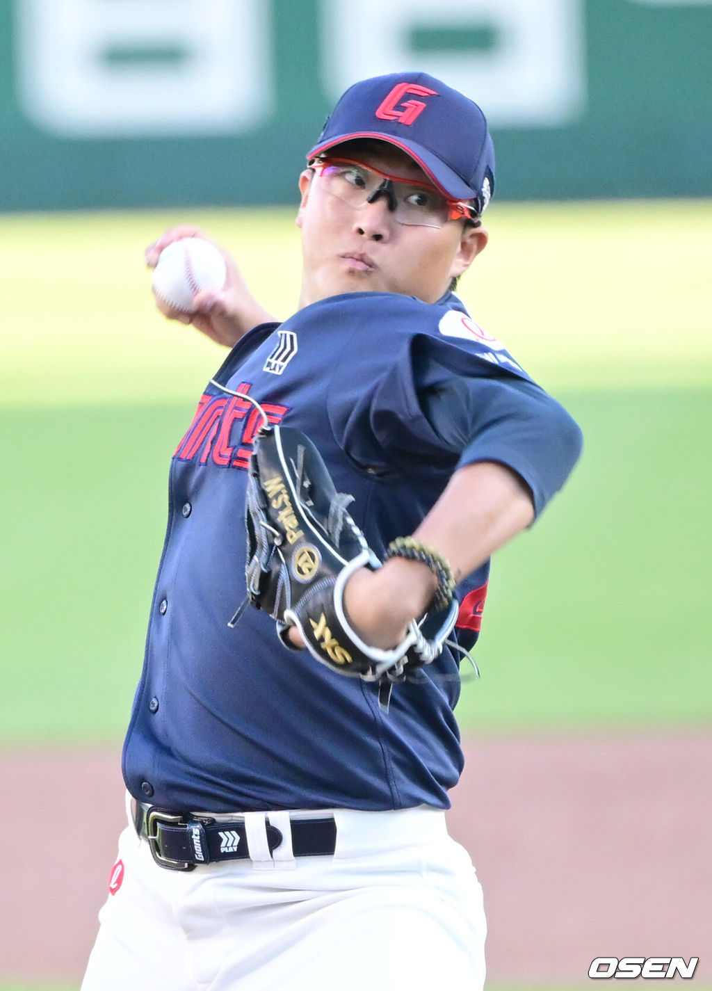 1회말 롯데 선발 박세웅이 마운드에 올라 힘차게 공을 뿌리고 있다. 2024.05.28 / ksl0919@osen.co.kr