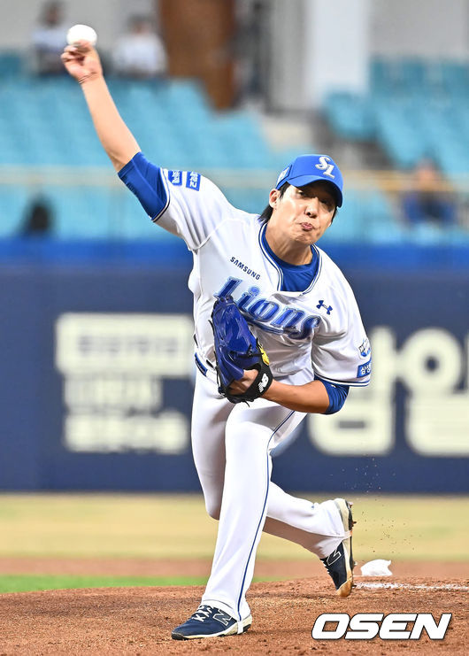 삼성 라이온즈 선발투수 원태인이 역투하고 있다. 2024.04.02 / foto0307@osen.co.kr