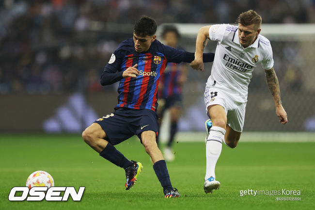 RIYADH, SAUDI ARABIA - JANUARY 15: Barcelona v Real Madrid at King Fahd International Stadium on January 15, 2023 in Riyadh, Saudi Arabia. (Photo by Yasser Bakhsh/Getty Images)