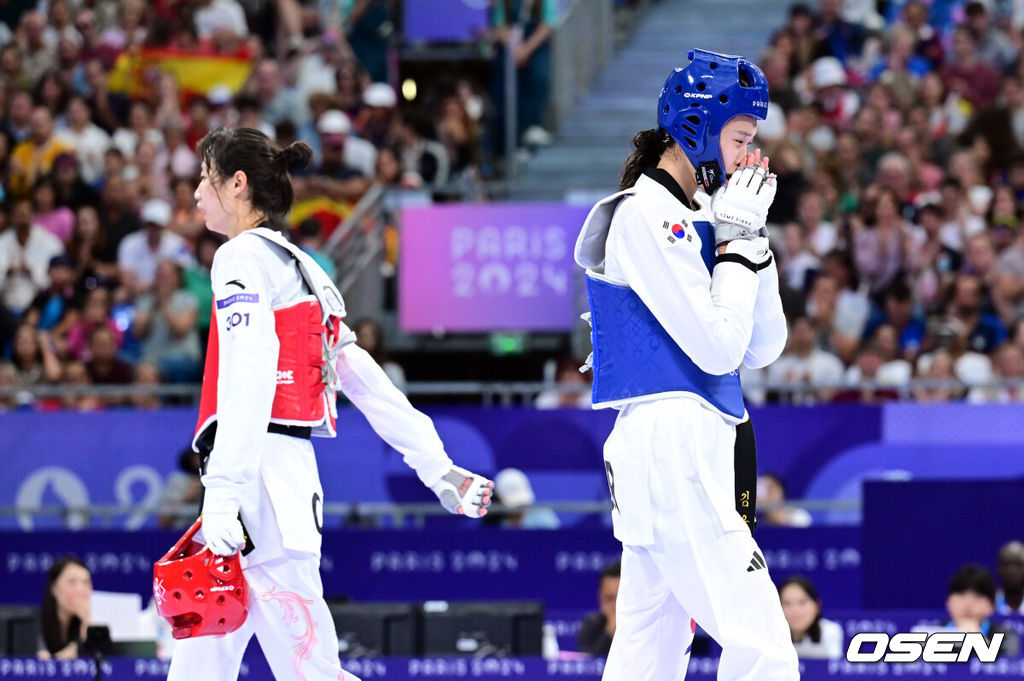 8일(한국시간) 프랑스 파리 그랑팔레에서 ‘2024 파리올림픽’ 태권도 여자 57kg급 준결승 한국 김유진과 중국 뤄쭝스의 경기가 열렸다.김유진은 세계 랭킹 1위 뤄쭝스를 꺾고 결승 진출에 성공했다.김유진이 결승 진출을 확정지은 뒤 기뻐하고 있다. 2024.08.08 / dreamer@osen.co.kr