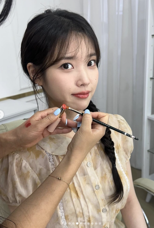 아이유 SNS