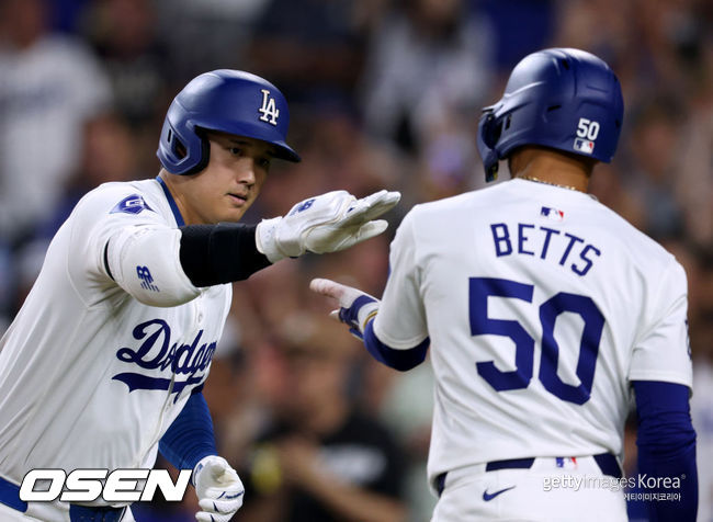 [사진] LA 다저스 오타니 쇼헤이, 무키 베츠. ⓒGettyimages(무단전재 및 재배포 금지)