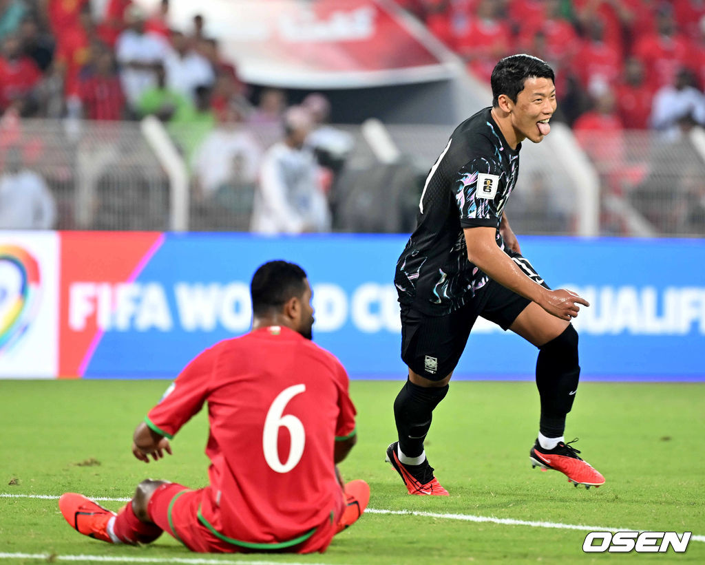 10일(현지시간) 오만 무스카트 술탄 카부스 종합운동장에서 2026 FIFA 북중미 월드컵 아시아지역 3차 예선 B조 조별리그 2차전 대한민국과 오만의 경기가 열렸다.1차전 홈에서 아쉬운 무승부에 그친 홍명보호는 원정으로 펼쳐지는 오만전에서 반드시 승리가 필요하다.전반 선제골을 성공시킨 황희찬이 환호하고 있다. 2024.09.10 / rumi@osen.co.kr