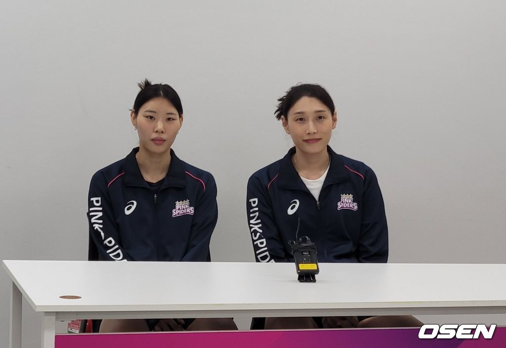 흥국생명 김연경(오른쪽). / OSEN=인천, 홍지수 기자