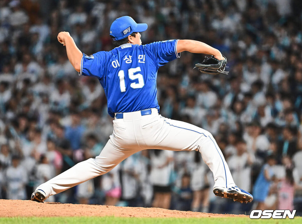 17일 창원NC파크에서 2024 신한 SOL 뱅크 KBO 리그 NC 다이노스와 삼성 라이온즈의 경기가 열렸다. 홈팀 NC는 신민혁이 선발 출전하고 방문팀 삼성 라이온즈는 이호성이 선발 출전했다. 삼성 라이온즈 이상민이 역투하고 있다. 2024.08.17 / foto0307@osen.co.kr