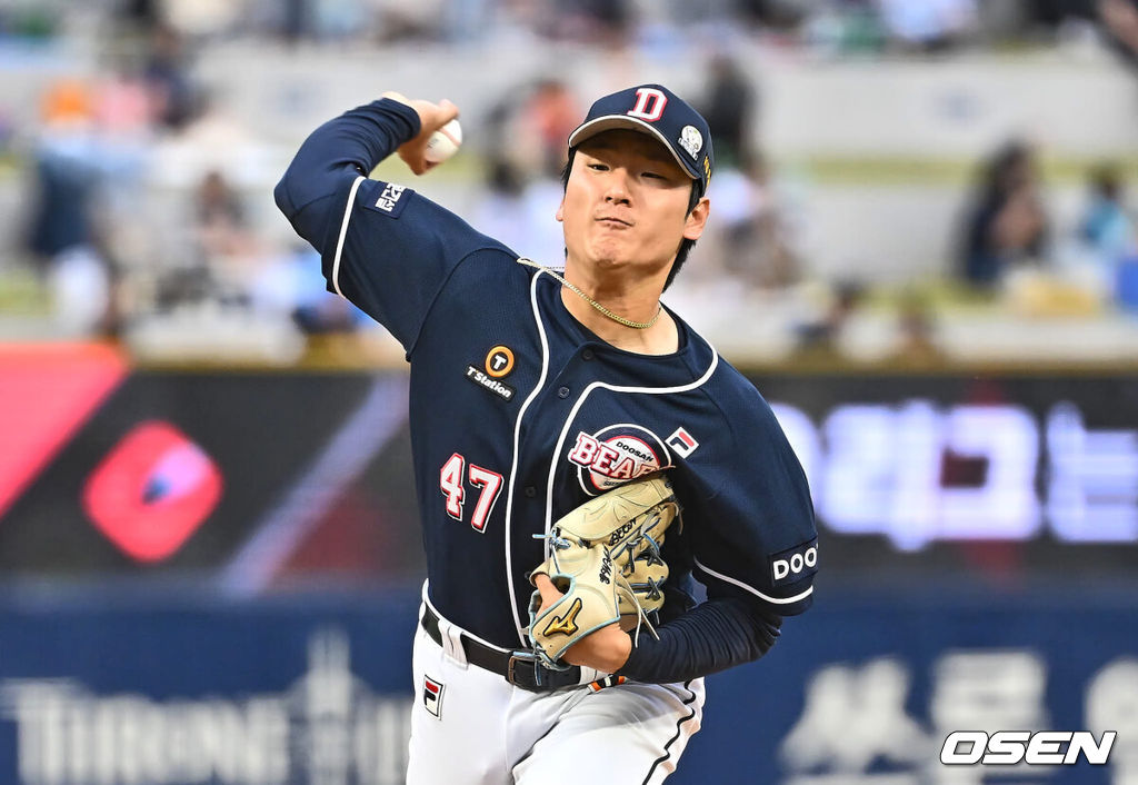 5일 창원NC파크에서 2024 신한 SOL 뱅크 KBO 리그 NC 다이노스와 두산 베어스의 경기가 열렸다. 홈팀 NC는 김시훈, 원정팀 두산은 곽빈을 선발로 내세웠다.두산 베어스 선발투수 곽빈이 역투하고 있다. 2024.06.05 / foto0307@osen.co.kr