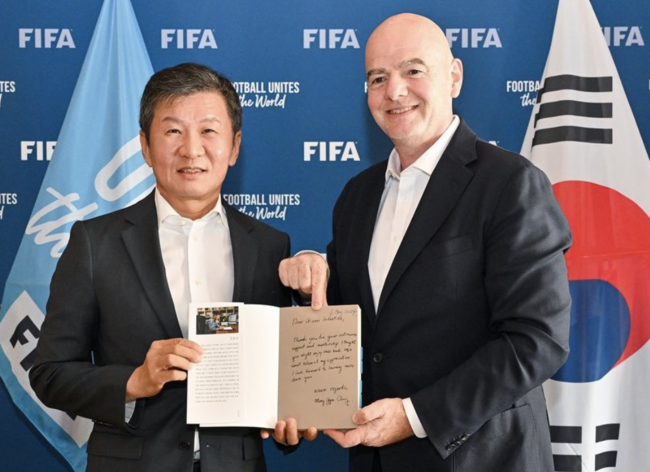 [사진] 잔니 인판티노 FIFA 회장 SNS