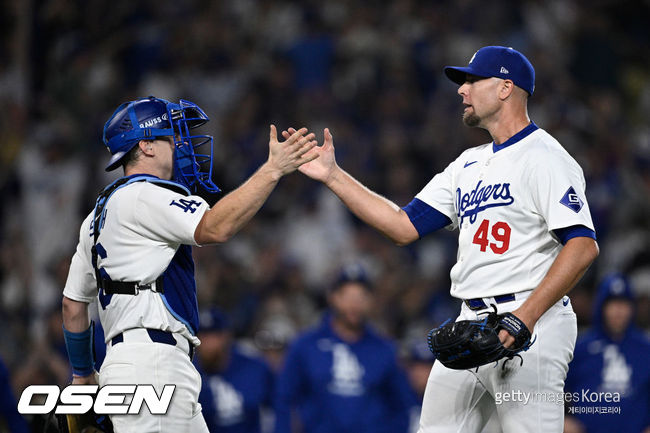 [사진] LA 다저스 윌 스미스, 블레이크 트라이넨. ⓒGettyimages(무단전재 및 재배포 금지)