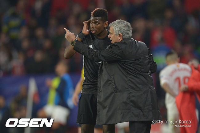 during the UEFA Champions League Round of 16 First Leg match between Sevilla FC and Manchester United at Estadio Ramon Sanchez Pizjuan on February 21, 2018 in Seville, Spain.