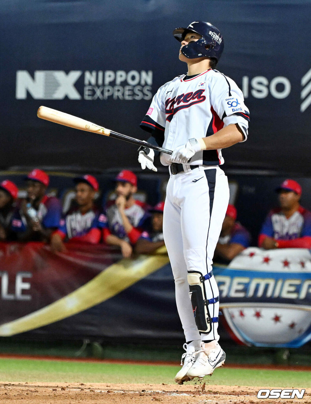 14일 오후 대만 타이베이 티엔무야구장에서 세계야구소프트볼연맹(WBSC) 프리미어12 2024 B조 2차전 대한민국과 쿠바의 경기가 열렸다.대한민국은 2차전 선발투수로 곽빈, 쿠바는 리반 모이넬로를 내세웠다.2회말 2사 만루에서 대한민국 김도영이 만루홈런을 날리며 기뻐하고 있다. 2024.11.14 /sunday@osen.co.kr