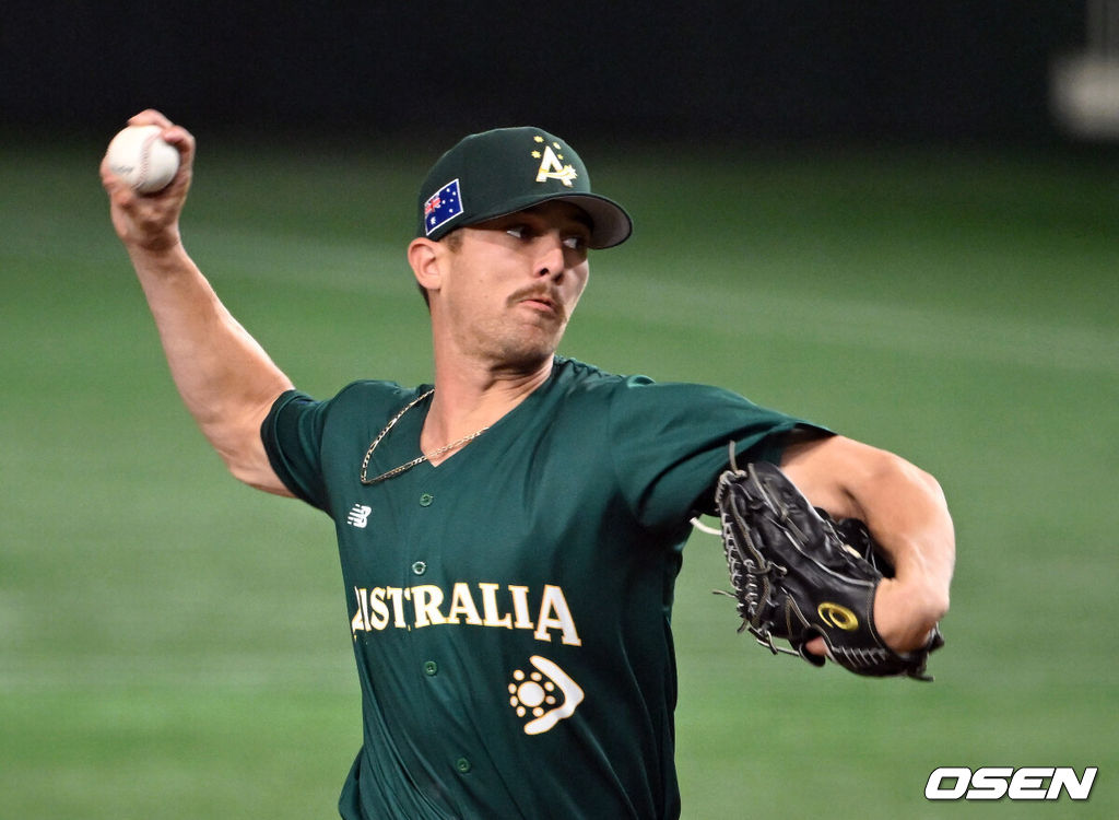 13일 도쿄 도쿄돔에서 2023 WBC(월드베이스볼클래식) 호주와 체코의 경기가 벌어졌다. 호주 두 번째 투수 미치 넌본이 역투하고 있다.2023.03.13 /spjj@osen.co.kr